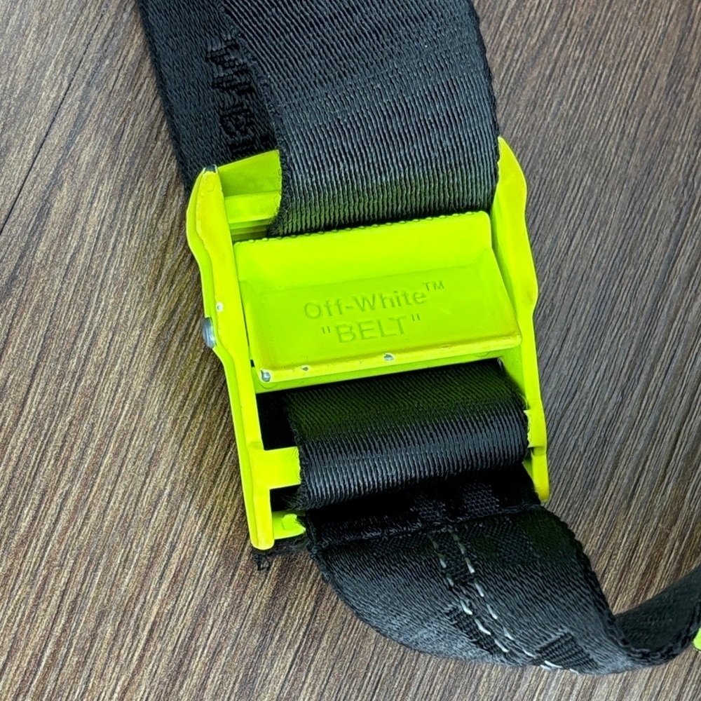 Off-White Neon Python Belt Bag Streetwear Luxury Italy Rare - Picture 3 of 16